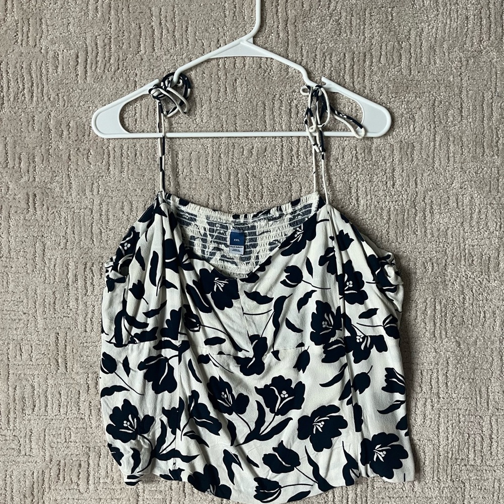 Old Navy Floral Top